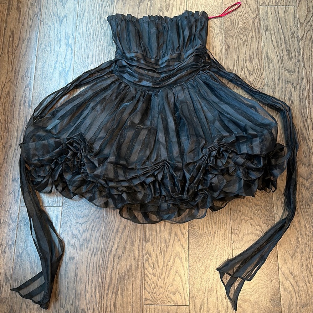 Vintage 2003 Betsy Johnson Dress Black Size 4 - fits closer to a size 2